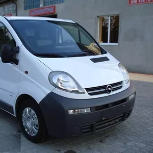 Двигун та компоненти на Renault Trafic,  Рено Трафік.