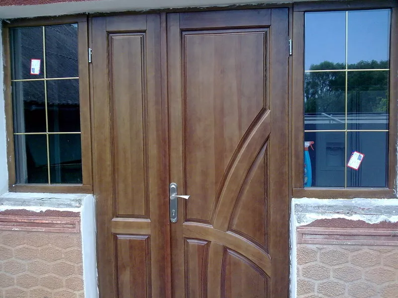 деревянные двери и евроокна
