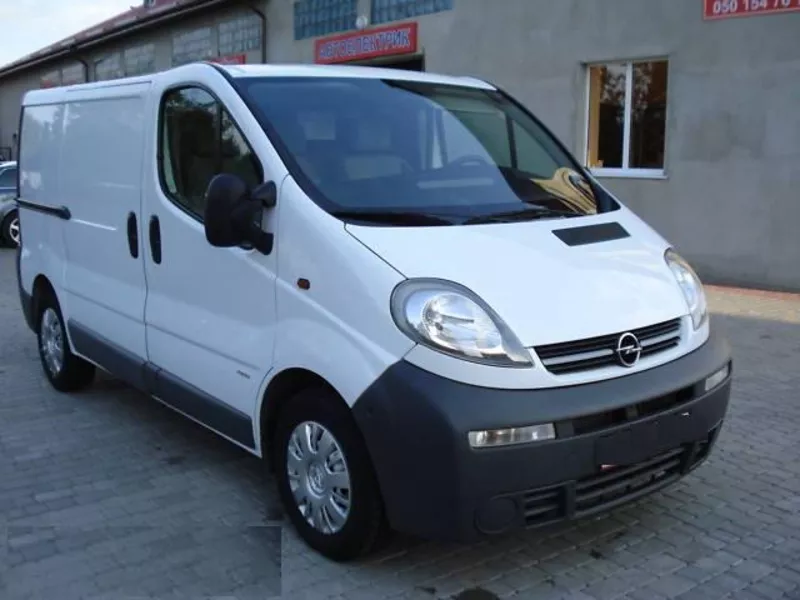 Двигун та компоненти на Renault Trafic,  Рено Трафік.