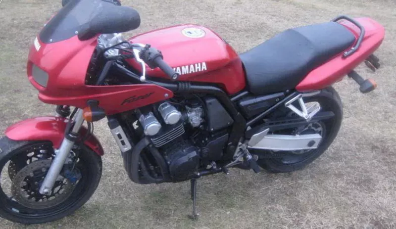 Yamaha Fazer,  2000г.в