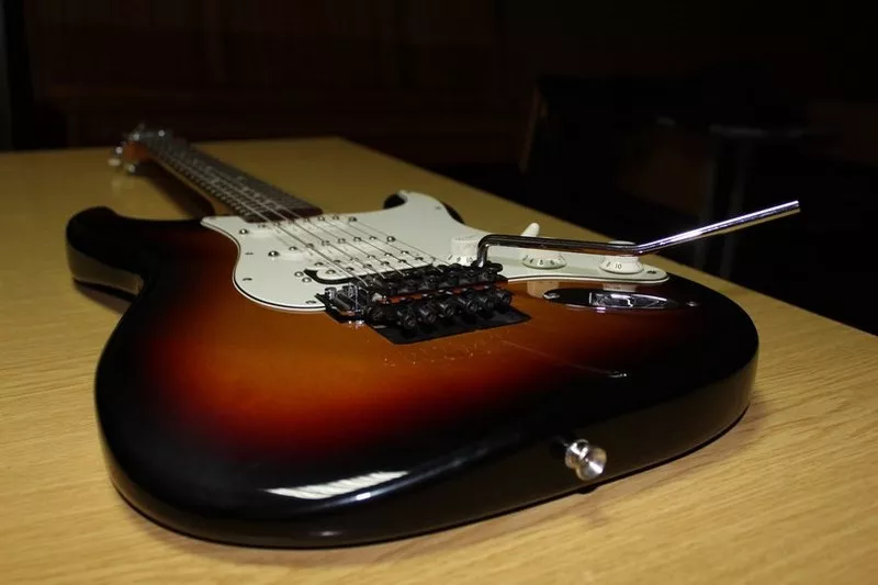 Продам Fender Stratocaster HSS With Floyd Rose,  525$ 2