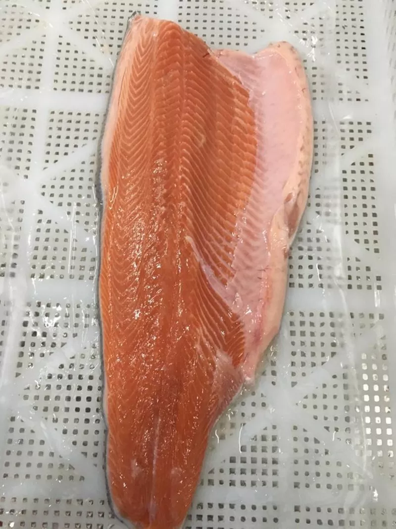 Рыба свежемороженая,  икра красная,  опт 4