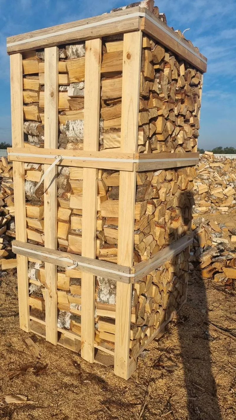Виготовляємо і продаємо дрова колоті в ящиках, під замовлення по Європі